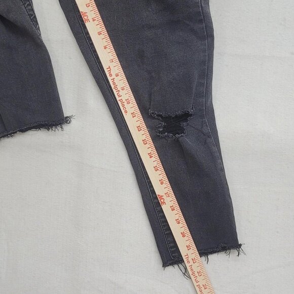 Seven7 Size 10 Black distressed denim Capri skinny jeans with ripped knees - Picture 7 of 7